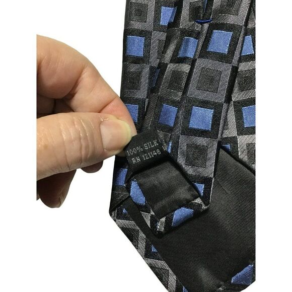5/$10 Kenneth Cole Reaction Blue Silver Geometric Silk Tie - Picture 5 of 5